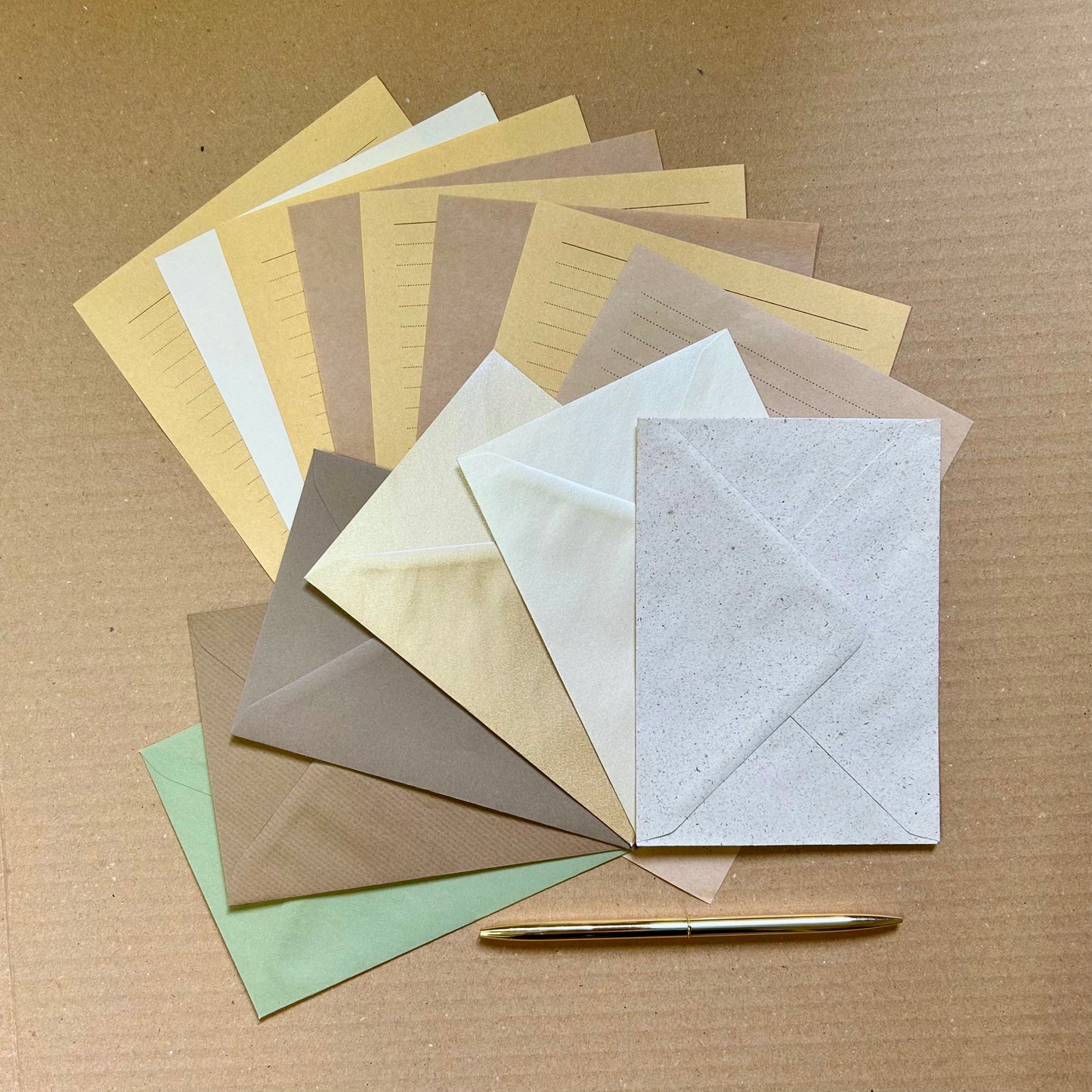 NOEMA / комплект за писма