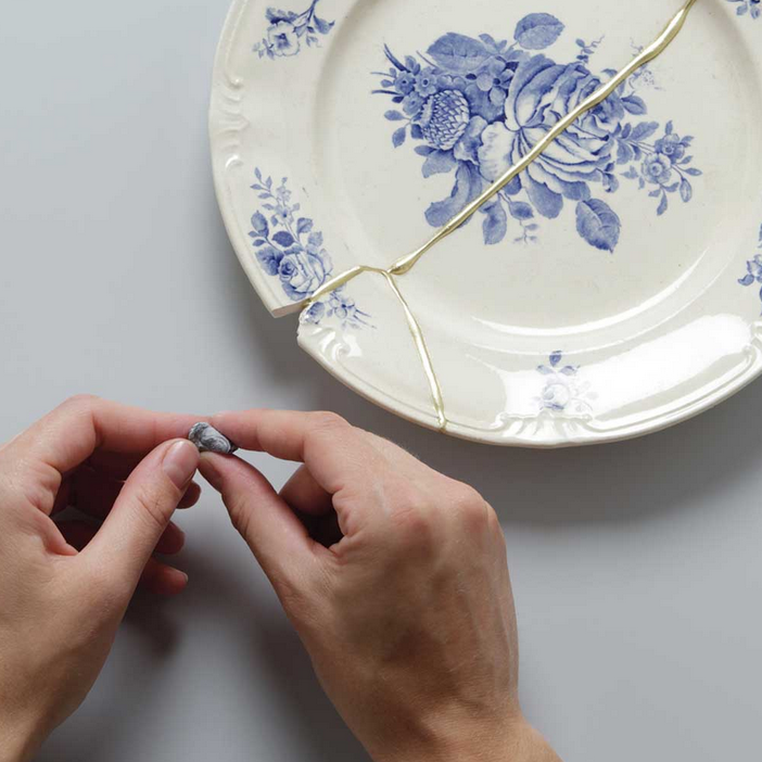 kintsugi work with pot
