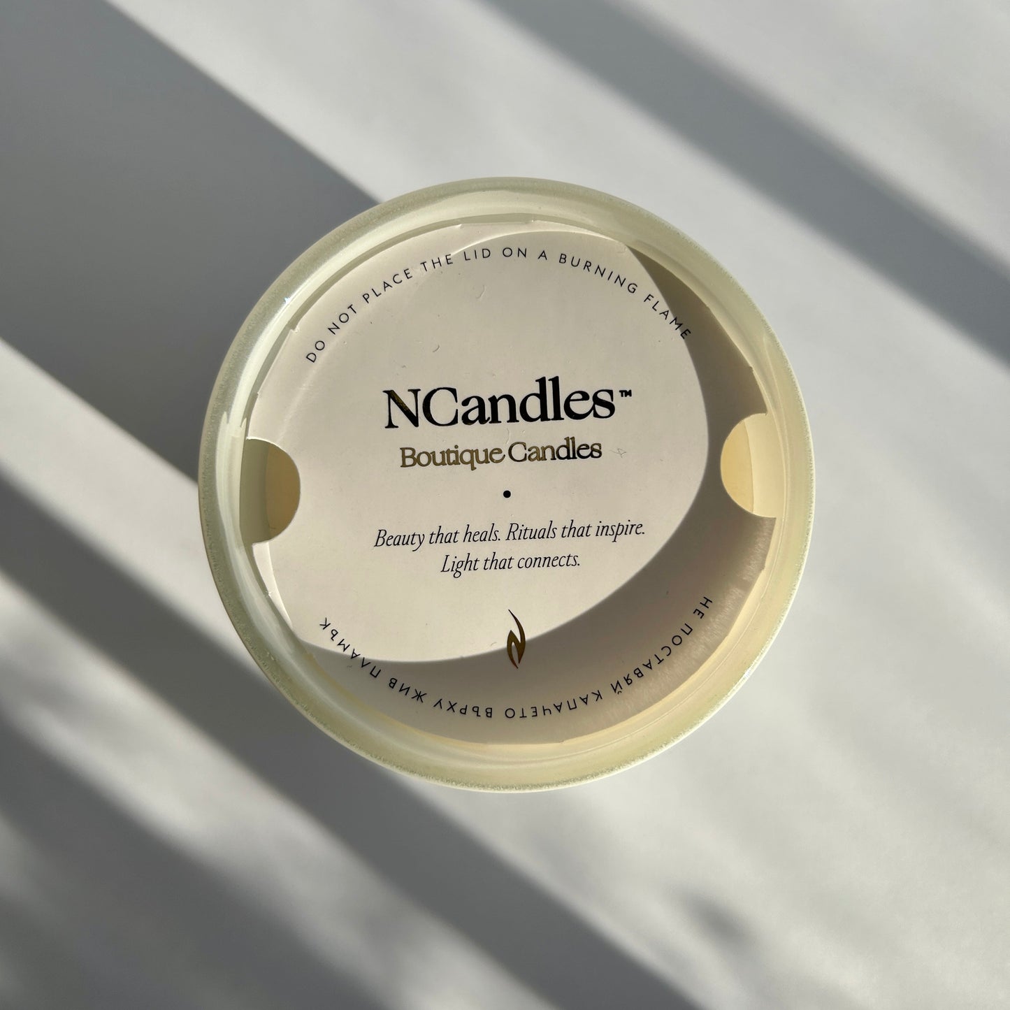 Ароматна свещ WHITE TEA ZEN от NCandles / 220 гр